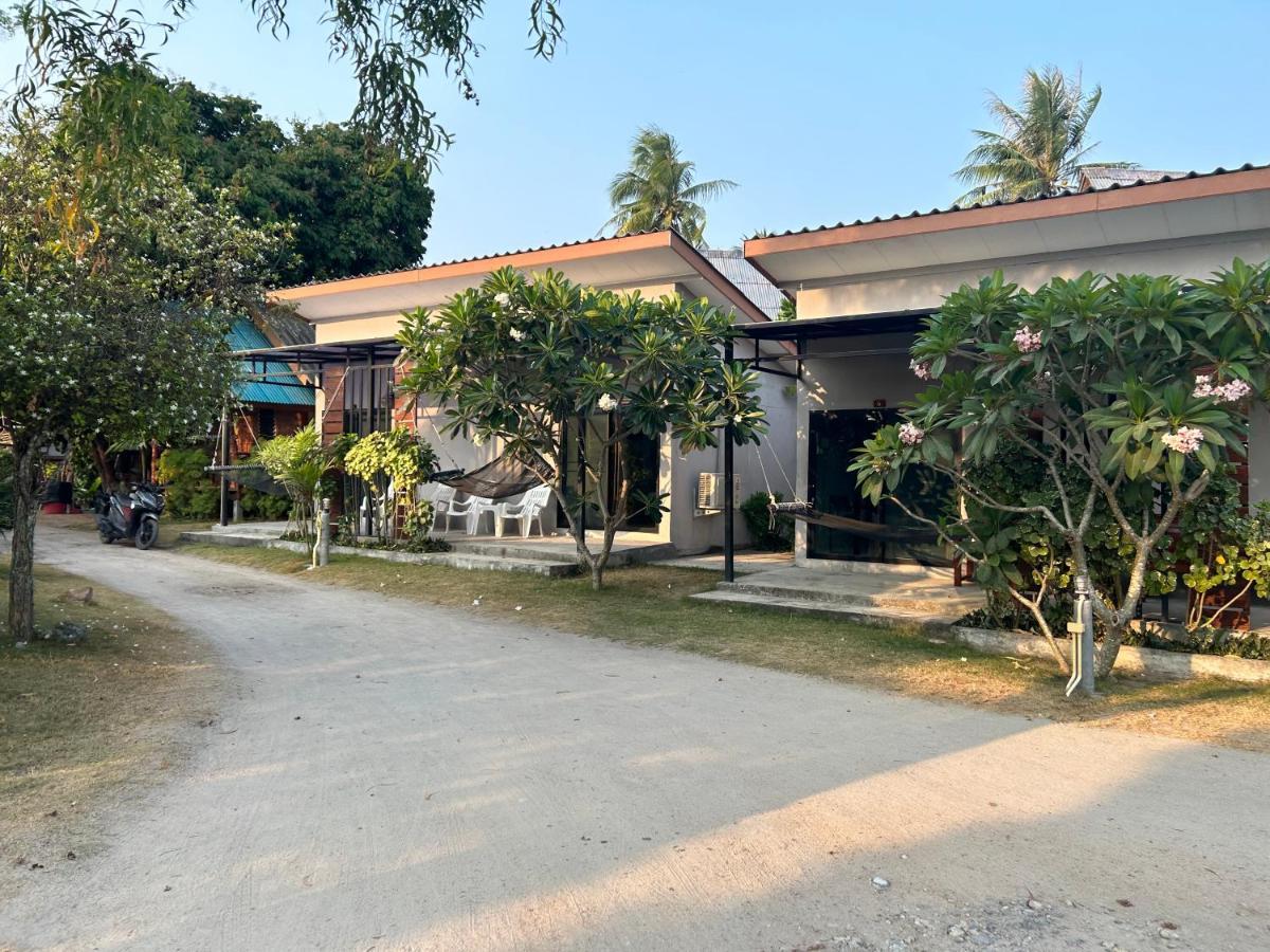 The Cosy Sunset Beach Resort & Restaurant 通萨拉 外观 照片